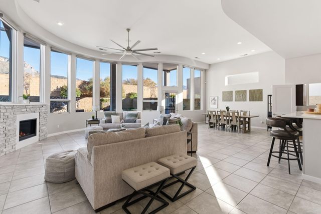 9520 Ridge Vista Drive NE, Albuquerque, NM 87122