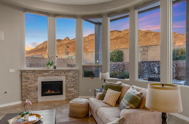 9520 Ridge Vista Drive NE, Albuquerque, NM 87122