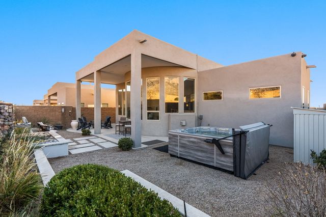 9520 Ridge Vista Drive NE, Albuquerque, NM 87122