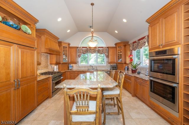 9 Ralph Dr, Fairfield Twp., NJ 07004