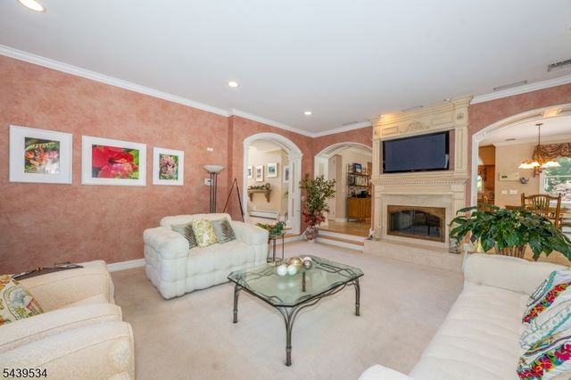 9 Ralph Dr, Fairfield Twp., NJ 07004