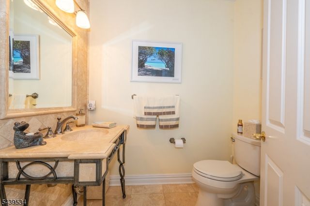 9 Ralph Dr, Fairfield Twp., NJ 07004