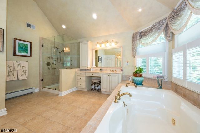 9 Ralph Dr, Fairfield Twp., NJ 07004