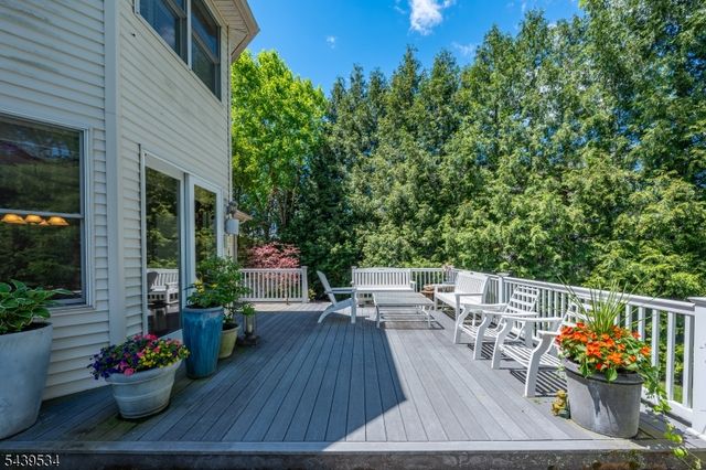 9 Ralph Dr, Fairfield Twp., NJ 07004