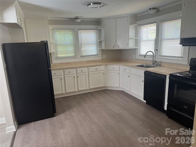 900 Buick Avenue, Kannapolis, NC 28083