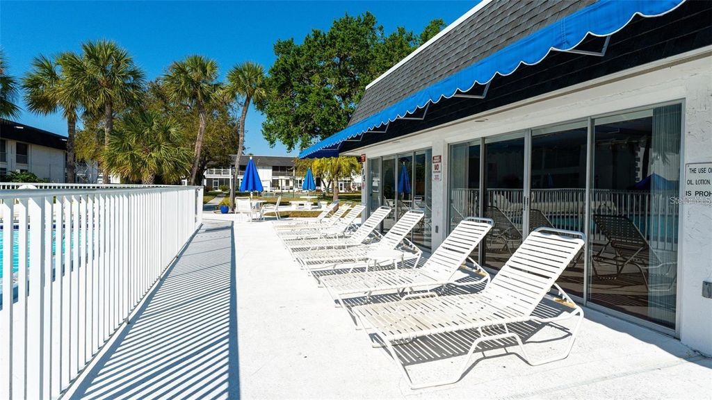 Image 30 of property listing at 204 46TH AVENUE TERRACE W 411, Bradenton, FL 34207
