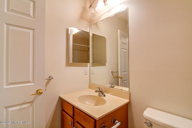 50 Eagle Ridge Circle, Lakewood, NJ 08701