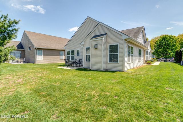 50 Eagle Ridge Circle, Lakewood, NJ 08701