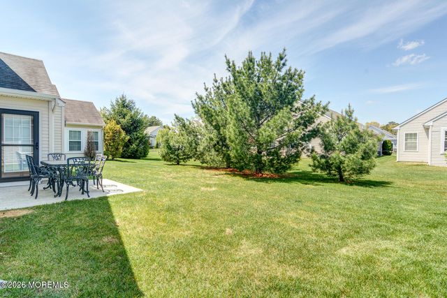 50 Eagle Ridge Circle, Lakewood, NJ 08701