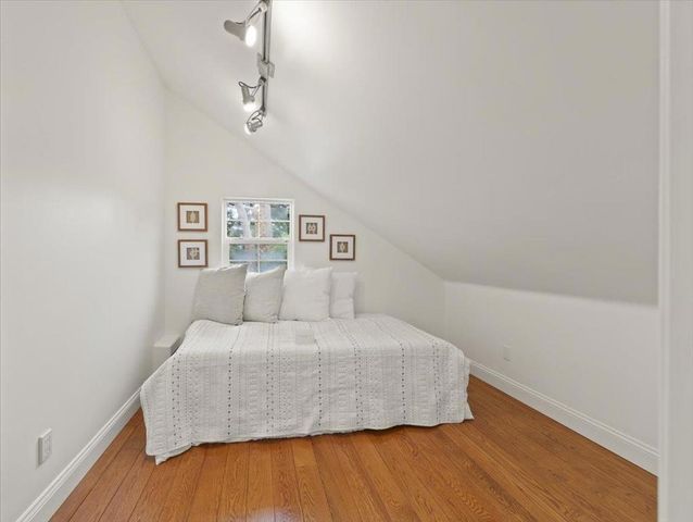 494 GROVE ACRE Avenue, Pacific Grove, CA 93950