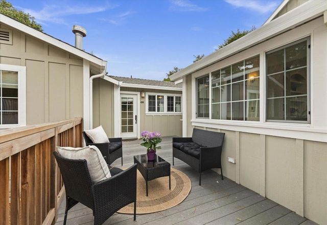 494 GROVE ACRE Avenue, Pacific Grove, CA 93950