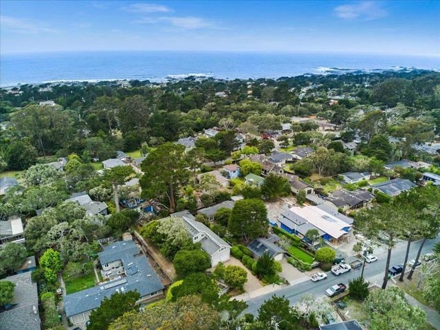 494 GROVE ACRE Avenue, Pacific Grove, CA 93950