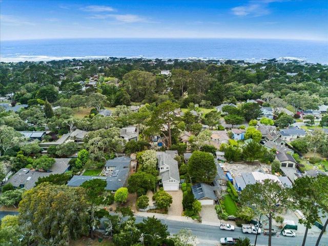 494 GROVE ACRE Avenue, Pacific Grove, CA 93950