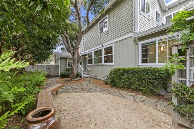 494 GROVE ACRE Avenue, Pacific Grove, CA 93950