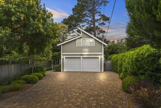 494 GROVE ACRE Avenue, Pacific Grove, CA 93950