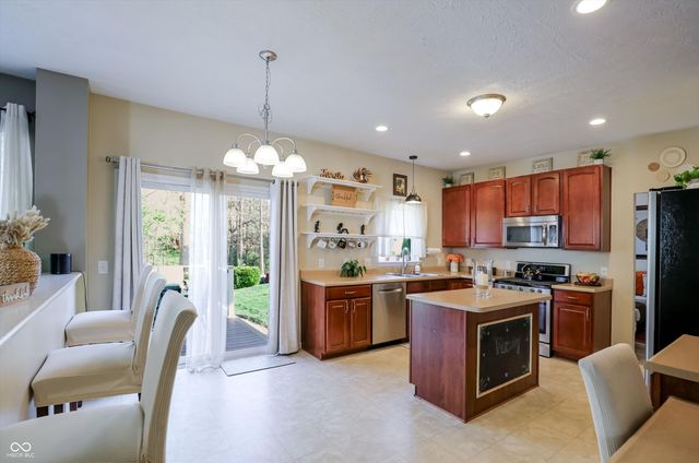 10328 Ridge Line Court, Indianapolis, IN 46236