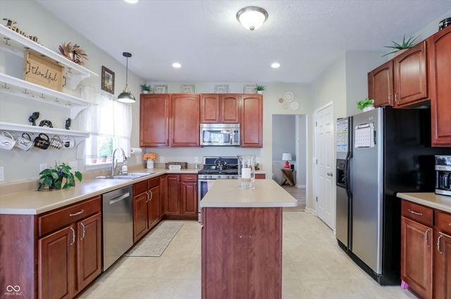 10328 Ridge Line Court, Indianapolis, IN 46236