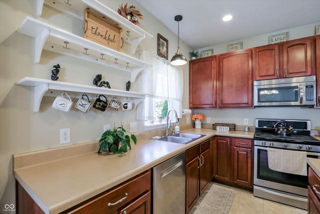 10328 Ridge Line Court, Indianapolis, IN 46236