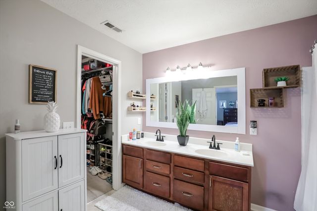 10328 Ridge Line Court, Indianapolis, IN 46236