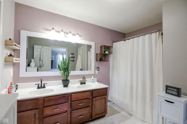 10328 Ridge Line Court, Indianapolis, IN 46236