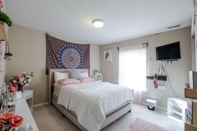 10328 Ridge Line Court, Indianapolis, IN 46236