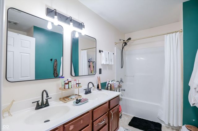 10328 Ridge Line Court, Indianapolis, IN 46236