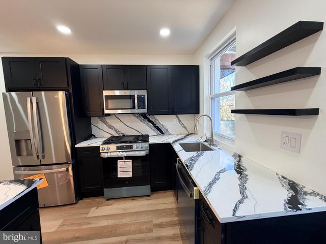 5436 RIDGEWOOD ST, Philadelphia, PA 19143