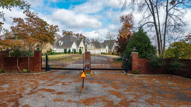 426 Serendipity Trl Trail, Hot Springs, AR 71913