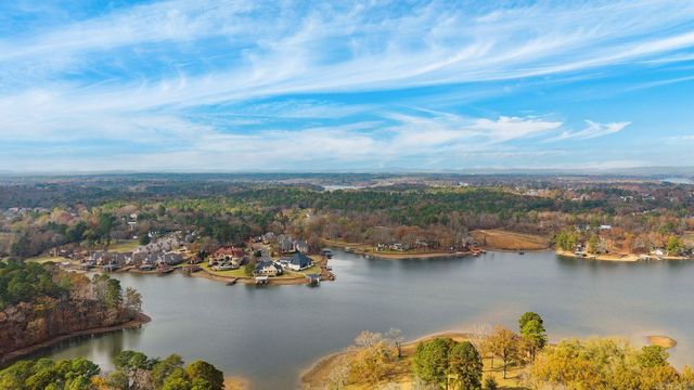 426 Serendipity Trl Trail, Hot Springs, AR 71913