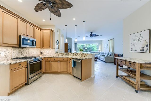 9211 Aviano DR, Fort Myers, FL 33913