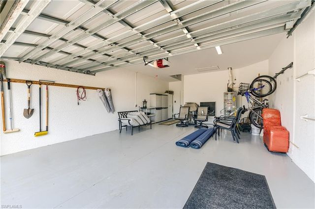 9211 Aviano DR, Fort Myers, FL 33913