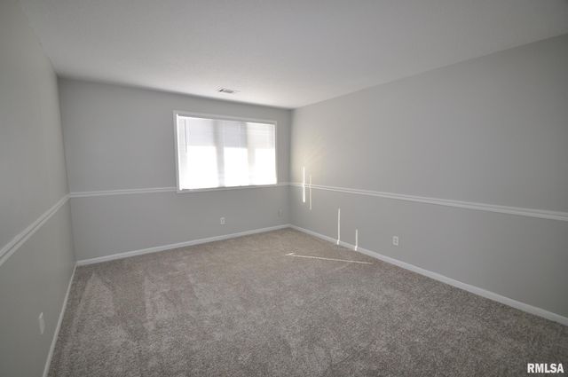 3518 CEDARVIEW Court, Bettendorf, IA 52722