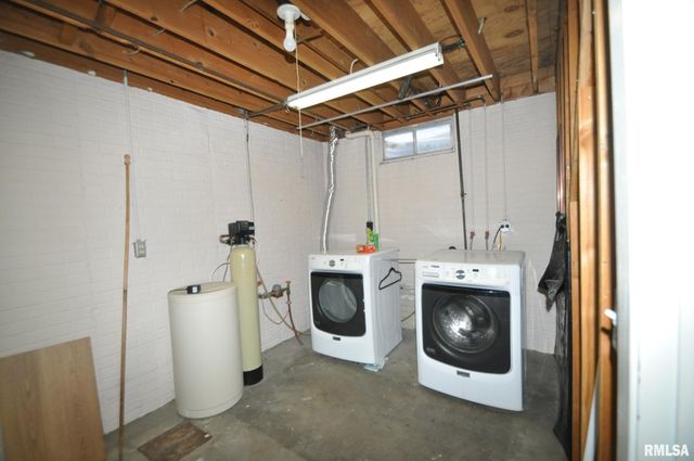 3518 CEDARVIEW Court, Bettendorf, IA 52722