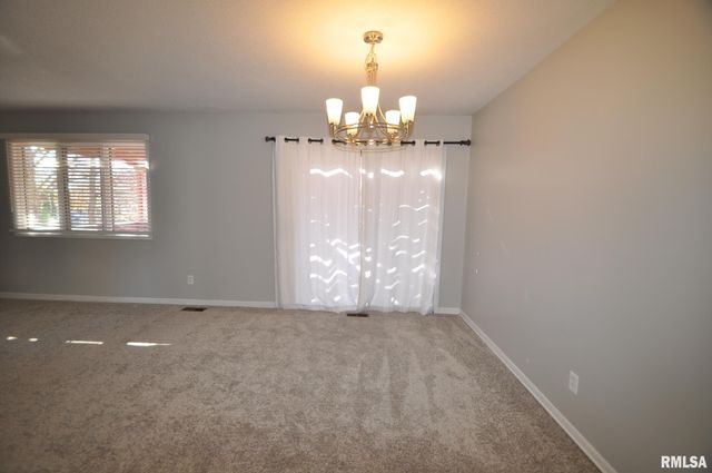 3518 CEDARVIEW Court, Bettendorf, IA 52722