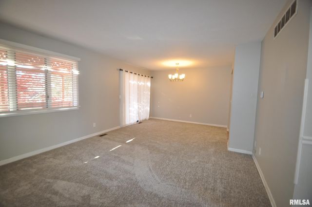 3518 CEDARVIEW Court, Bettendorf, IA 52722