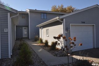 3518 CEDARVIEW Court, Bettendorf, IA 52722