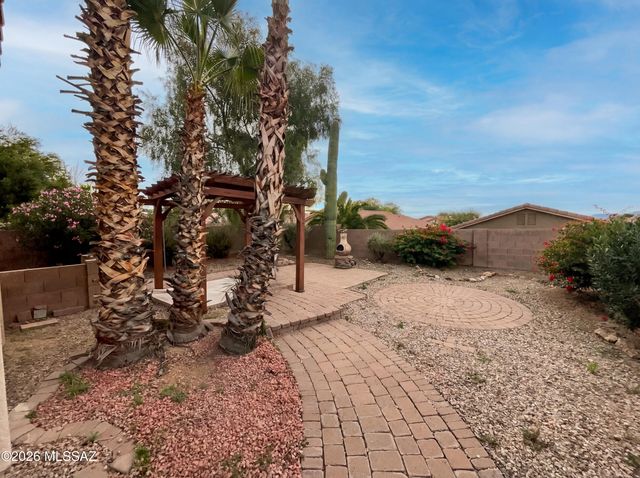 5537 W Acacia Blossom Place, Marana, AZ 85658