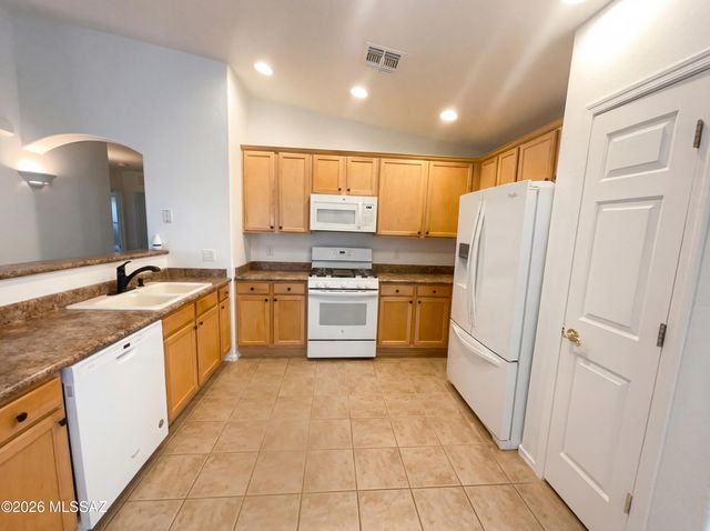 5537 W Acacia Blossom Place, Marana, AZ 85658