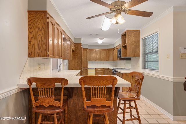 112 Saint Bernadette Drive, Lafayette, LA 70507