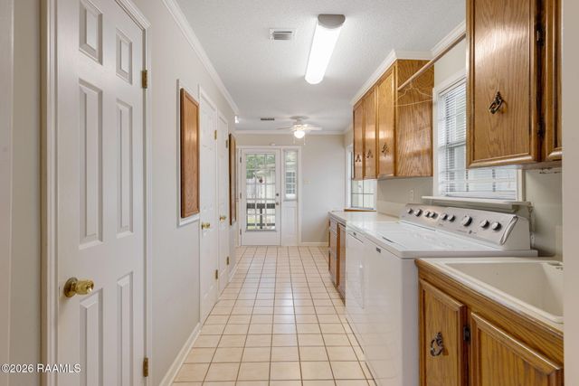 112 Saint Bernadette Drive, Lafayette, LA 70507