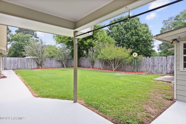 112 Saint Bernadette Drive, Lafayette, LA 70507