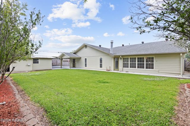 112 Saint Bernadette Drive, Lafayette, LA 70507