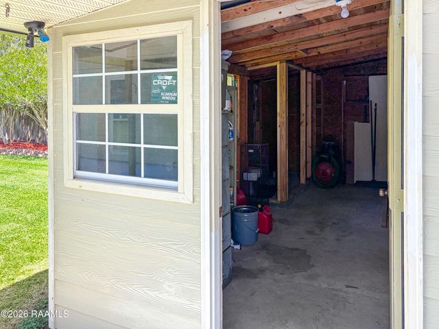 112 Saint Bernadette Drive, Lafayette, LA 70507