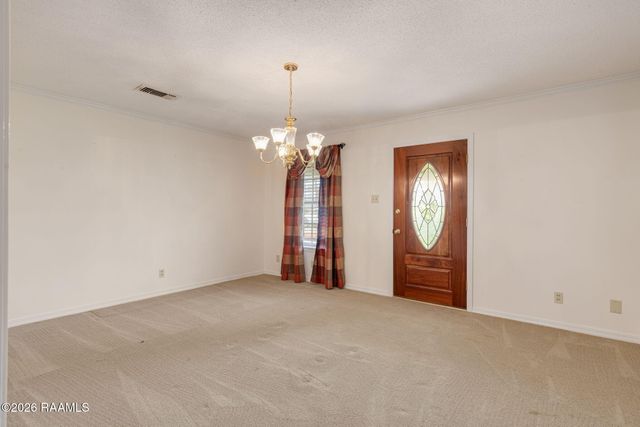 112 Saint Bernadette Drive, Lafayette, LA 70507