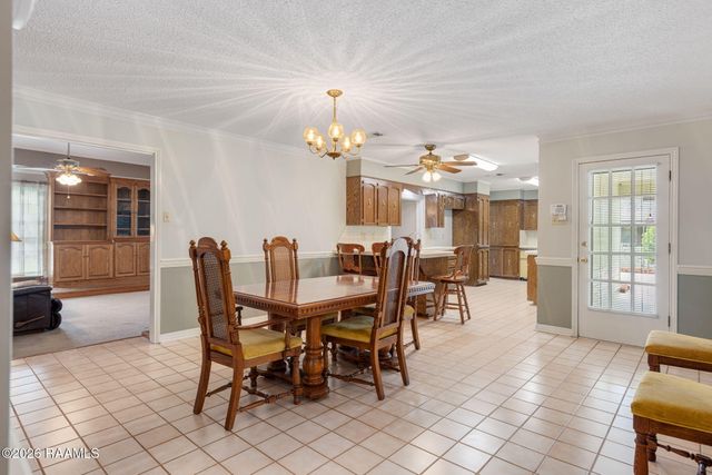 112 Saint Bernadette Drive, Lafayette, LA 70507