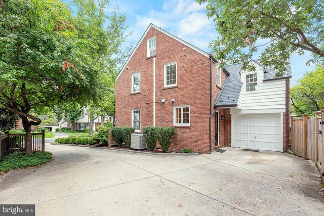 7008 BEECHWOOD DR, Chevy Chase, MD 20815