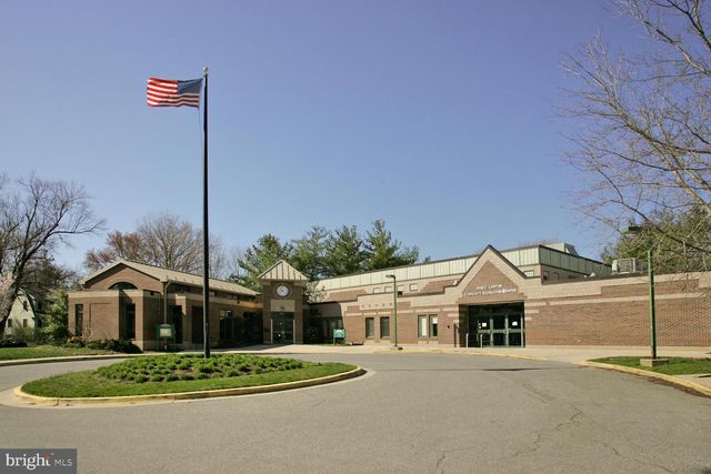 7008 BEECHWOOD DR, Chevy Chase, MD 20815