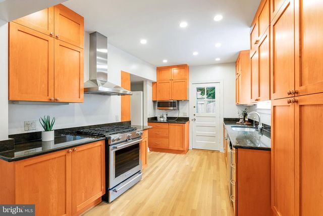 7008 BEECHWOOD DR, Chevy Chase, MD 20815