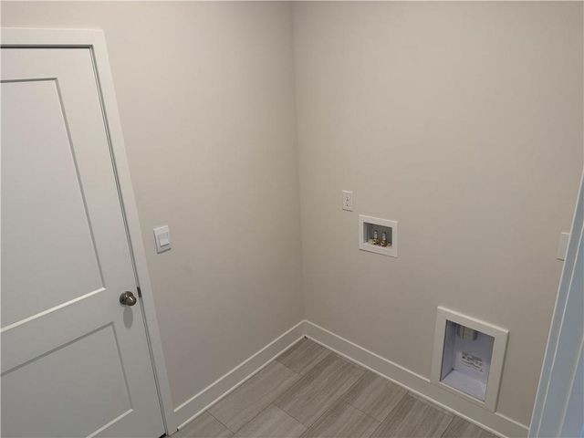 20762 W 188th Terrace, Spring Hill, KS 66083