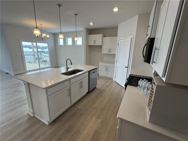 20762 W 188th Terrace, Spring Hill, KS 66083